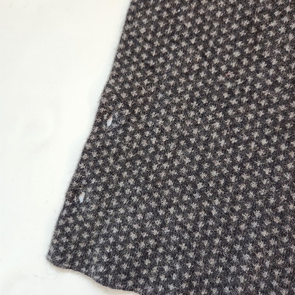 Cashmer Italy Bicolor Reversible Scarf Button Closure Reversible - Picture 3 of 9